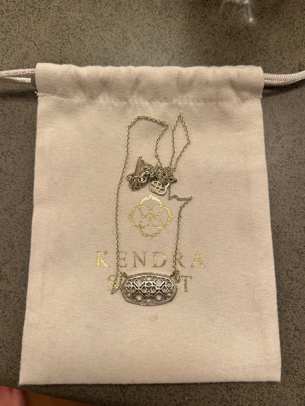 Kendra Scott Pendant Necklace